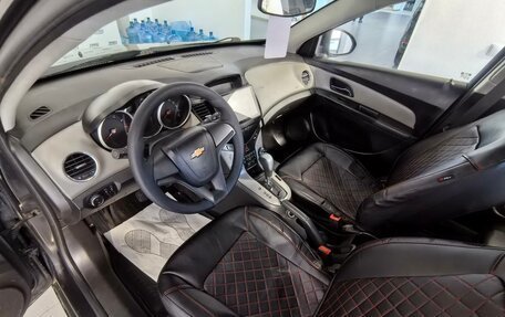 Chevrolet Cruze II, 2011 год, 699 000 рублей, 6 фотография