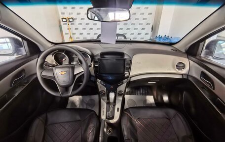 Chevrolet Cruze II, 2011 год, 699 000 рублей, 8 фотография