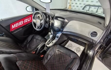 Chevrolet Cruze II, 2011 год, 699 000 рублей, 10 фотография