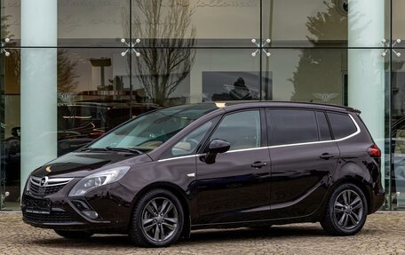 Opel Zafira C рестайлинг, 2014 год, 1 245 000 рублей, 1 фотография