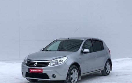 Renault Sandero I, 2013 год, 665 000 рублей, 1 фотография