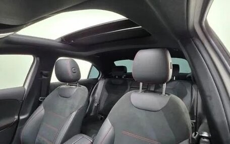 Mercedes-Benz A-Класс, 2022 год, 4 200 000 рублей, 3 фотография