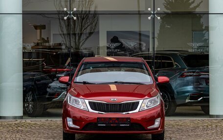 KIA Rio III рестайлинг, 2013 год, 825 000 рублей, 2 фотография