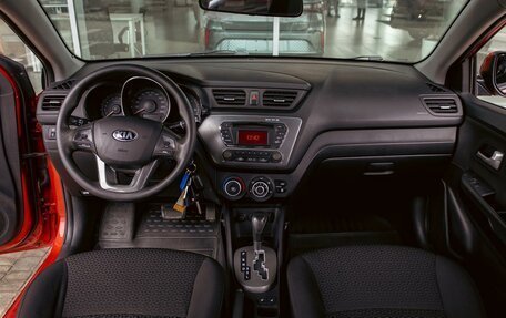 KIA Rio III рестайлинг, 2013 год, 825 000 рублей, 16 фотография