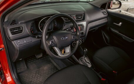 KIA Rio III рестайлинг, 2013 год, 825 000 рублей, 13 фотография