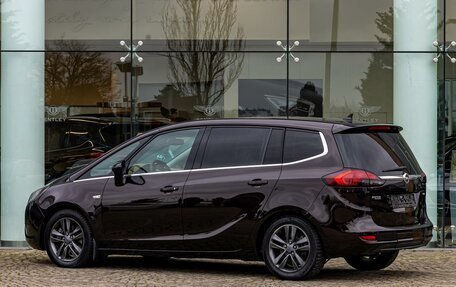 Opel Zafira C рестайлинг, 2014 год, 1 245 000 рублей, 4 фотография