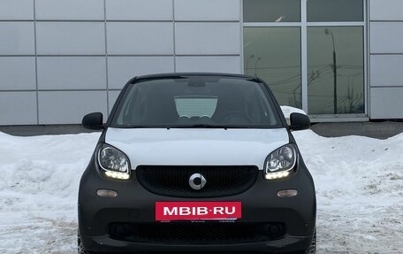 Smart Fortwo III, 2018 год, 1 499 000 рублей, 2 фотография
