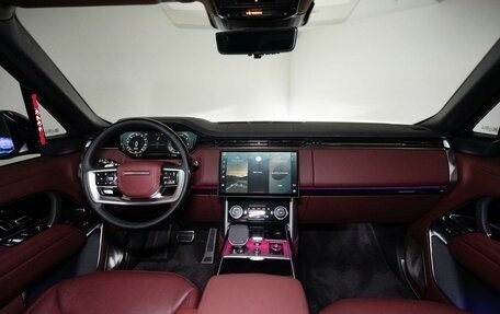 Land Rover Range Rover IV рестайлинг, 2025 год, 28 000 000 рублей, 11 фотография