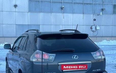 Lexus RX II рестайлинг, 2004 год, 1 330 000 рублей, 18 фотография