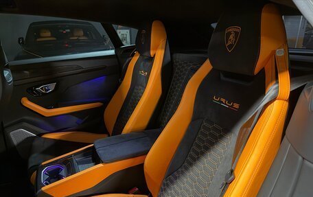 Lamborghini Urus I, 2022 год, 25 800 000 рублей, 11 фотография