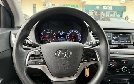 Hyundai Solaris II рестайлинг, 2021 год, 1 250 000 рублей, 10 фотография