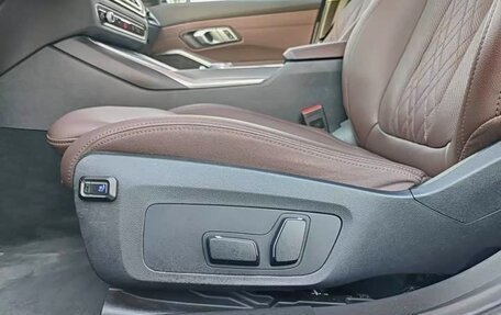 BMW 3 серия, 2023 год, 3 200 000 рублей, 16 фотография