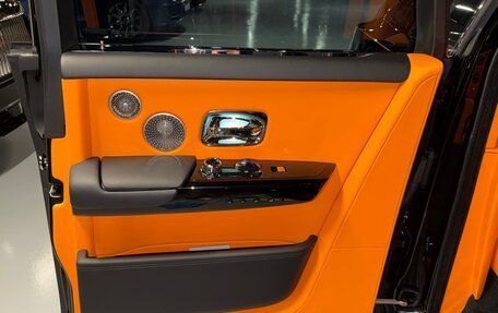 Rolls-Royce Phantom VIII, 2024 год, 65 000 000 рублей, 20 фотография