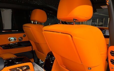 Rolls-Royce Phantom VIII, 2024 год, 65 000 000 рублей, 19 фотография