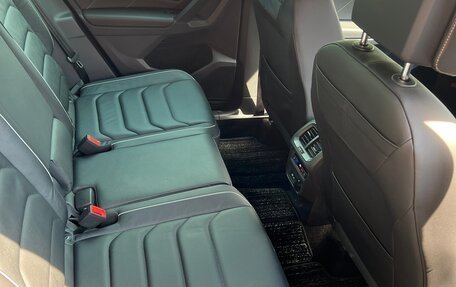 Volkswagen Tiguan II, 2021 год, 2 400 000 рублей, 6 фотография