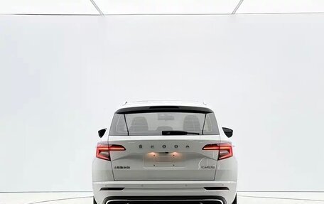 Skoda Karoq I, 2022 год, 1 990 000 рублей, 4 фотография