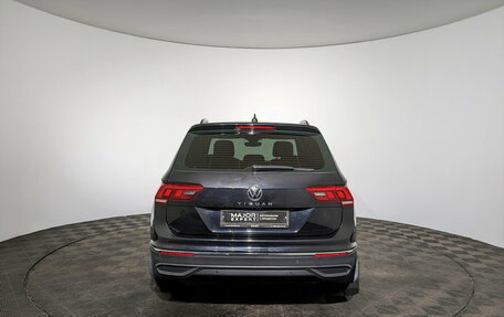 Volkswagen Tiguan II, 2021 год, 2 900 000 рублей, 6 фотография