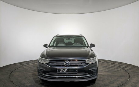 Volkswagen Tiguan II, 2021 год, 2 900 000 рублей, 2 фотография