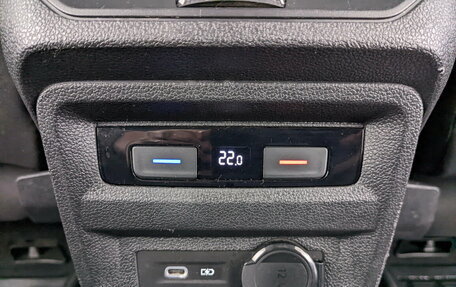 Volkswagen Tiguan II, 2021 год, 2 900 000 рублей, 25 фотография