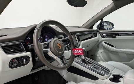 Porsche Macan I рестайлинг, 2017 год, 4 745 000 рублей, 9 фотография