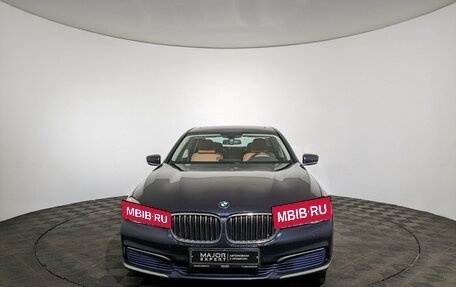 BMW 7 серия, 2016 год, 3 490 000 рублей, 2 фотография