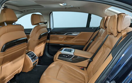 BMW 7 серия, 2016 год, 3 490 000 рублей, 12 фотография