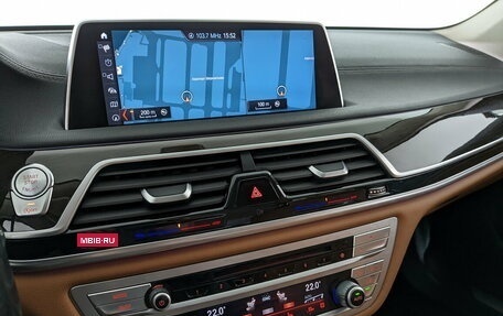 BMW 7 серия, 2016 год, 3 490 000 рублей, 16 фотография