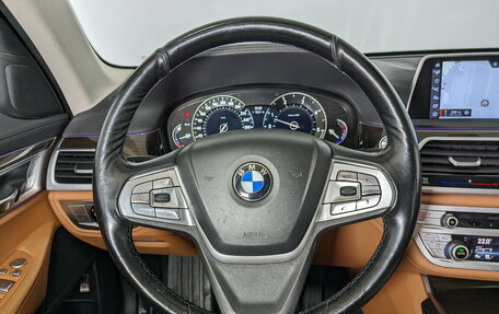 BMW 7 серия, 2016 год, 3 490 000 рублей, 23 фотография