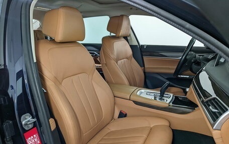 BMW 7 серия, 2016 год, 3 490 000 рублей, 25 фотография