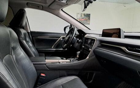 Lexus RX IV рестайлинг, 2018 год, 4 480 000 рублей, 15 фотография