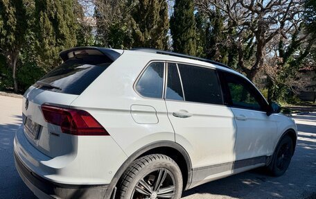 Volkswagen Tiguan II, 2018 год, 3 200 000 рублей, 7 фотография