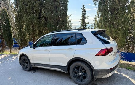 Volkswagen Tiguan II, 2018 год, 3 200 000 рублей, 9 фотография