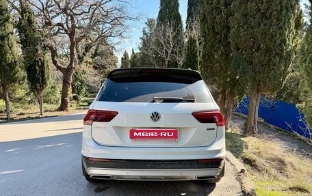 Volkswagen Tiguan II, 2018 год, 3 200 000 рублей, 8 фотография