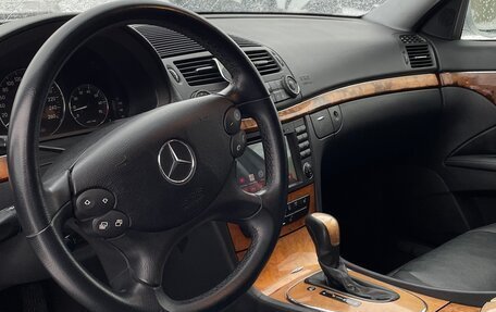 Mercedes-Benz E-Класс, 2002 год, 1 150 000 рублей, 17 фотография