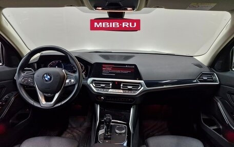 BMW 3 серия, 2021 год, 3 750 000 рублей, 14 фотография