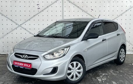 Hyundai Solaris II рестайлинг, 2013 год, 835 000 рублей, 1 фотография