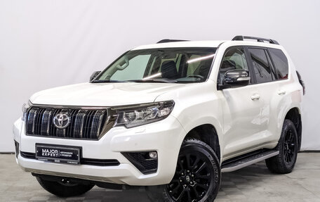 Toyota Land Cruiser Prado 150 рестайлинг 2, 2021 год, 7 350 000 рублей, 1 фотография