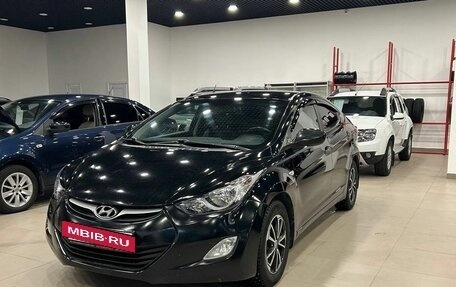 Hyundai Elantra V, 2013 год, 950 000 рублей, 3 фотография