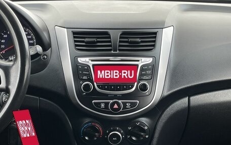 Hyundai Solaris II рестайлинг, 2013 год, 835 000 рублей, 17 фотография