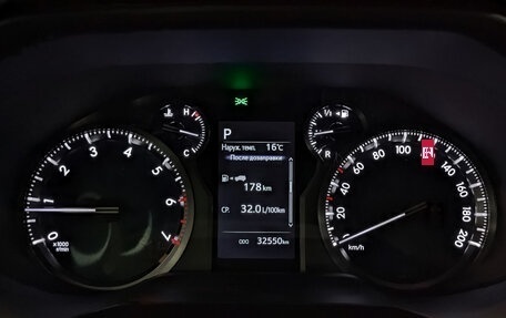 Toyota Land Cruiser Prado 150 рестайлинг 2, 2021 год, 7 350 000 рублей, 13 фотография