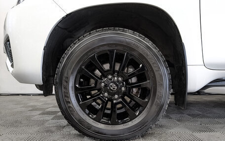 Toyota Land Cruiser Prado 150 рестайлинг 2, 2021 год, 7 350 000 рублей, 18 фотография