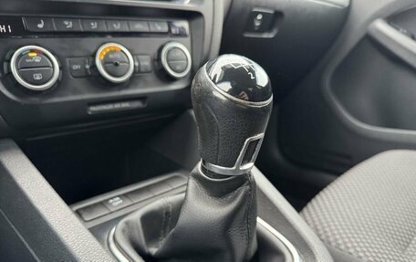 Volkswagen Jetta VI, 2012 год, 899 000 рублей, 11 фотография