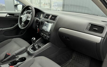 Volkswagen Jetta VI, 2012 год, 899 000 рублей, 8 фотография