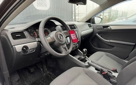 Volkswagen Jetta VI, 2012 год, 899 000 рублей, 5 фотография