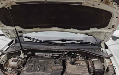 Volkswagen Tiguan II, 2018 год, 2 200 000 рублей, 1 фотография