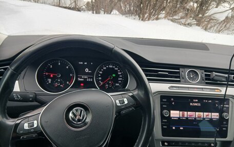 Volkswagen Passat B8 рестайлинг, 2018 год, 2 140 000 рублей, 10 фотография