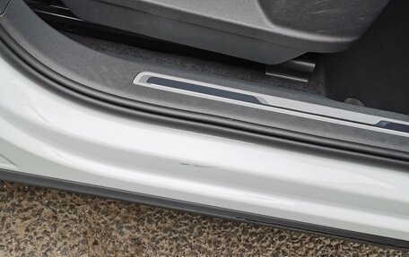 Volkswagen Tiguan II, 2018 год, 2 200 000 рублей, 12 фотография