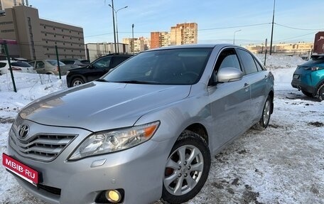 Toyota Camry, 2010 год, 965 000 рублей, 2 фотография