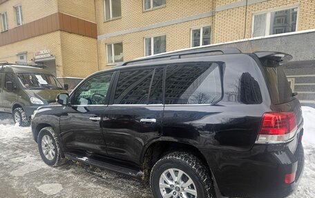 Toyota Land Cruiser 200, 2020 год, 6 400 000 рублей, 3 фотография