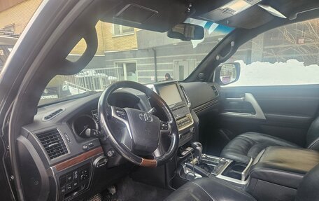 Toyota Land Cruiser 200, 2020 год, 6 400 000 рублей, 5 фотография